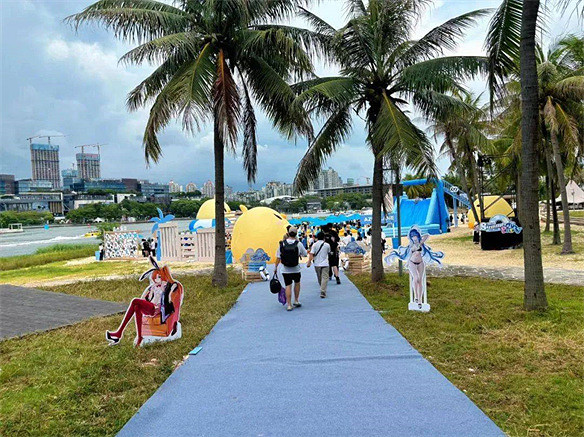 “真好啊,我還在玩碧藍航線” “真好啊,我還在玩碧藍航線”