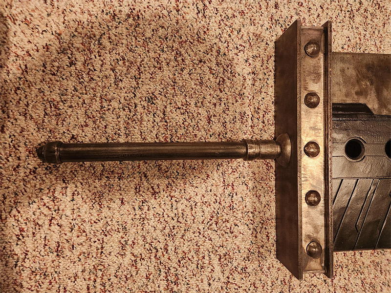 造型逼真！《最終幻想7》粉絲打造現實生活中的剋星劍