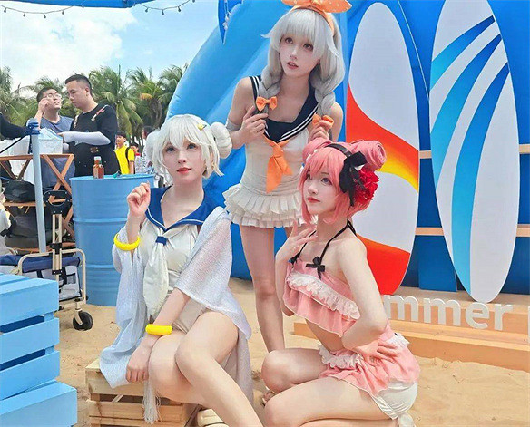 “真好啊,我還在玩碧藍航線” “真好啊,我還在玩碧藍航線”