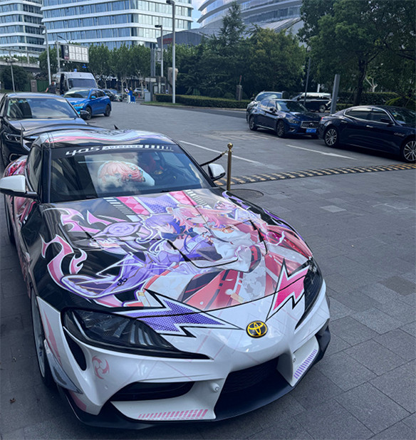 大偉哥真情流露，檢察官Cos芙寧娜