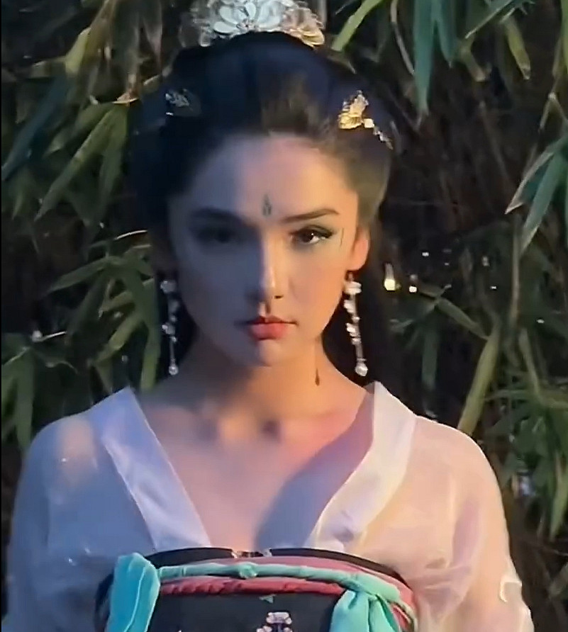 《黑神話：悟空》二姐角色演員婭媞Cosplay引爆網路