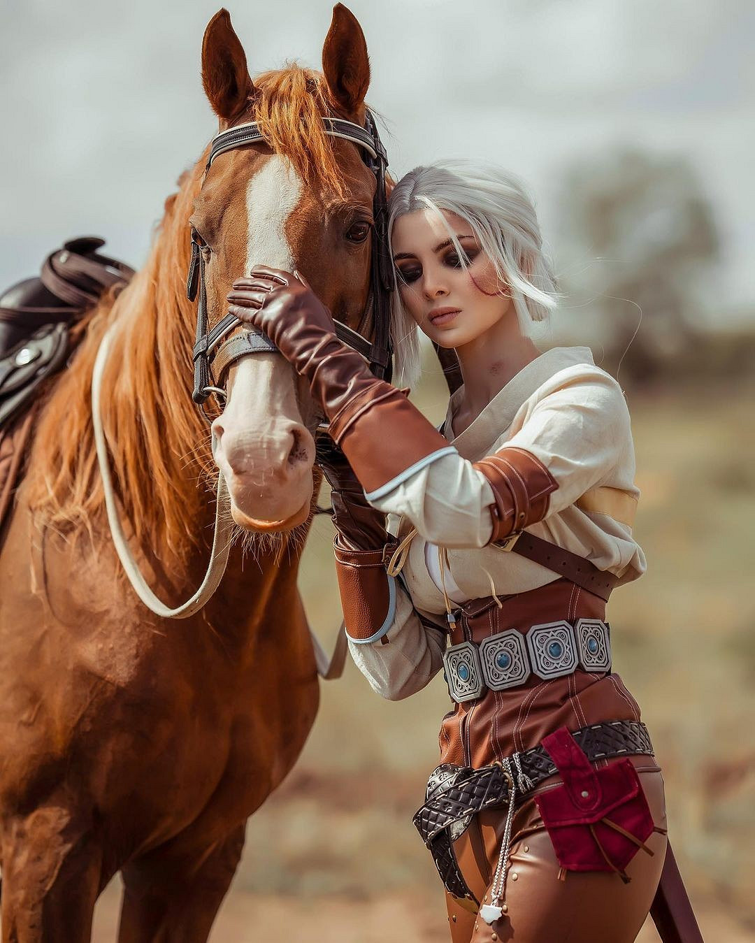 國外美女COS《巫師》希裡太還原 官方也來轉發點讚！