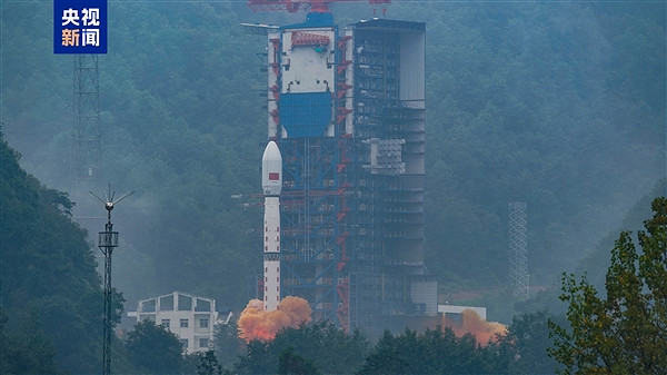 我國成功發射遙感四十三號02組衛星 開展低軌星座系統新技術試驗