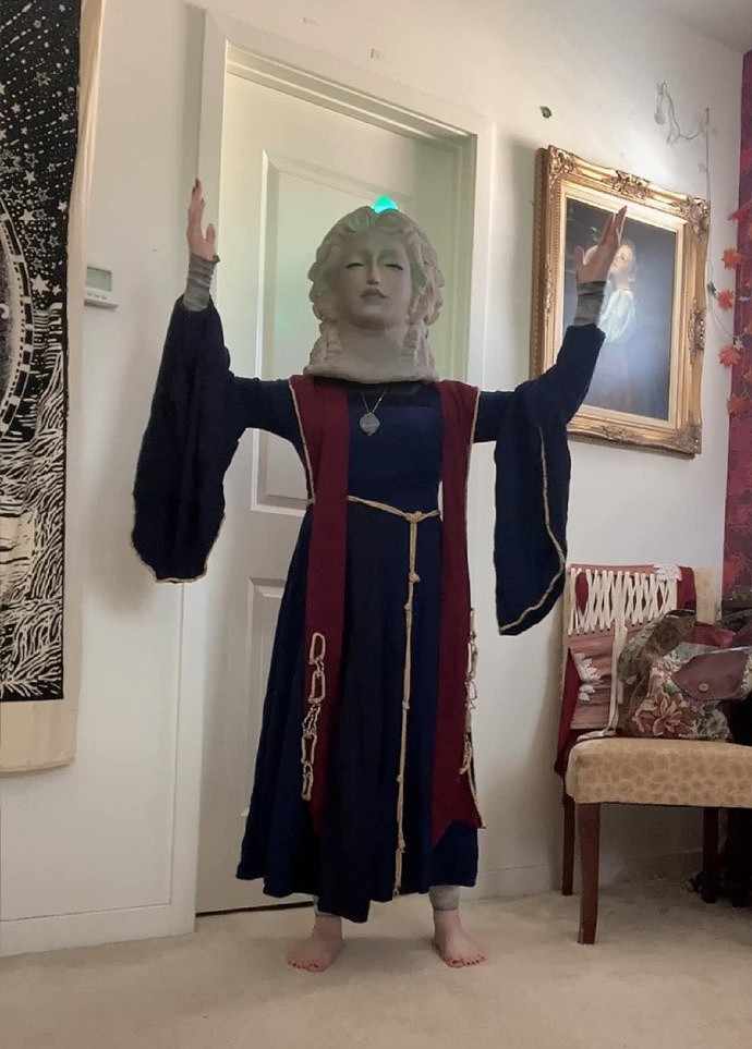 國外小姐姐COS《艾爾登法環》瑟濂 被面具封印的美貌