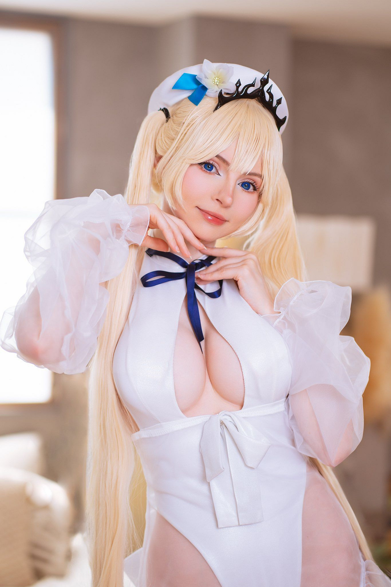 小姐姐COS《FF7：重生》艾莉絲 雪白長裙優雅知性！