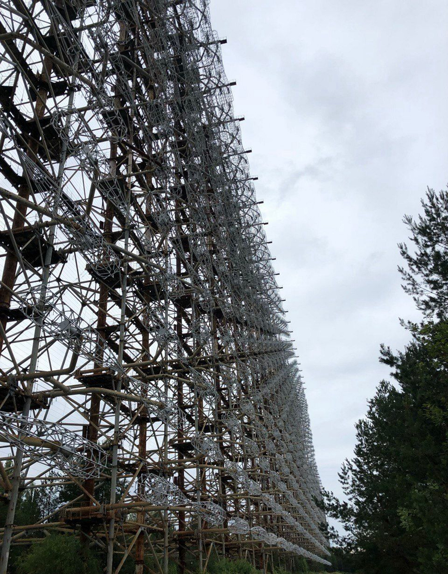 難以分清!《潛行者2》官方曬出遊戲場景與現實對比圖 難以分清!《潛行者2》官方曬出遊戲場景與現實對比圖