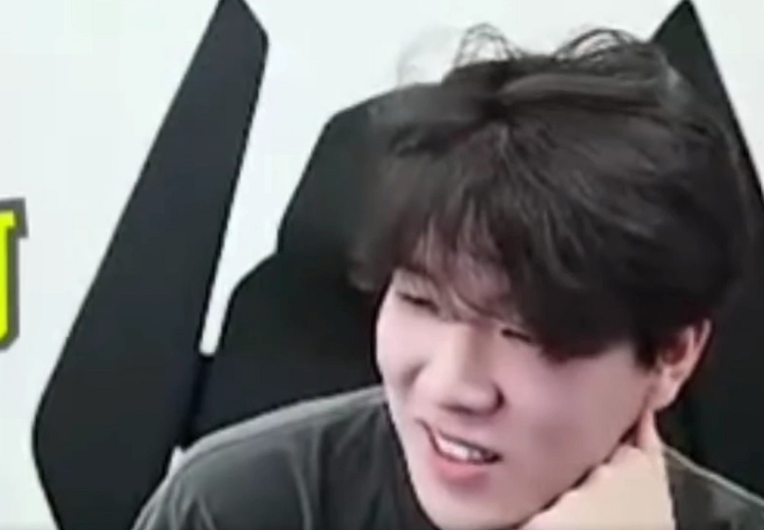 TheShy是否複出近日再登微博熱搜,電競圈熱議不斷 TheShy是否複出近日再登微博熱搜,電競圈熱議不斷