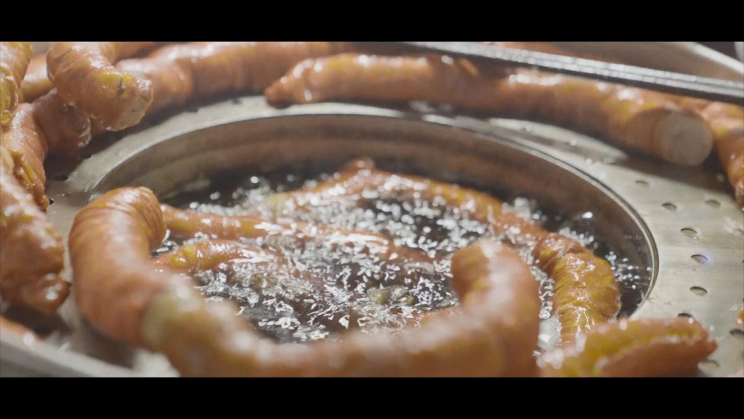 恐怖遊戲《野狗子》特別影片 跟外山圭一郎探訪九龍 恐怖遊戲《野狗子》特別影片 跟外山圭一郎探訪九龍