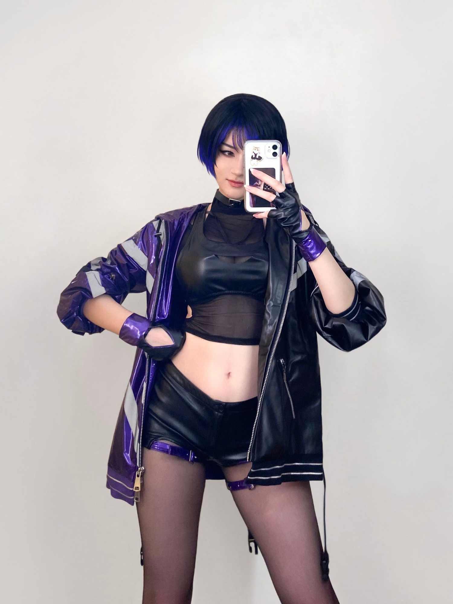 櫻花妹COS《惡靈古堡》艾達王 這腰臀比也太致命了！