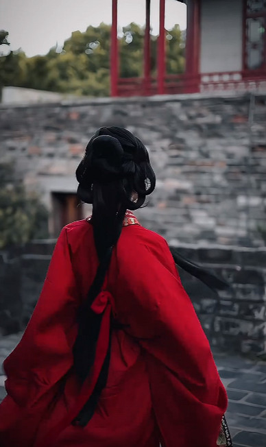 《黑神話悟空》萍萍演員中秋古風照 《黑神話悟空》萍萍演員中秋古風照