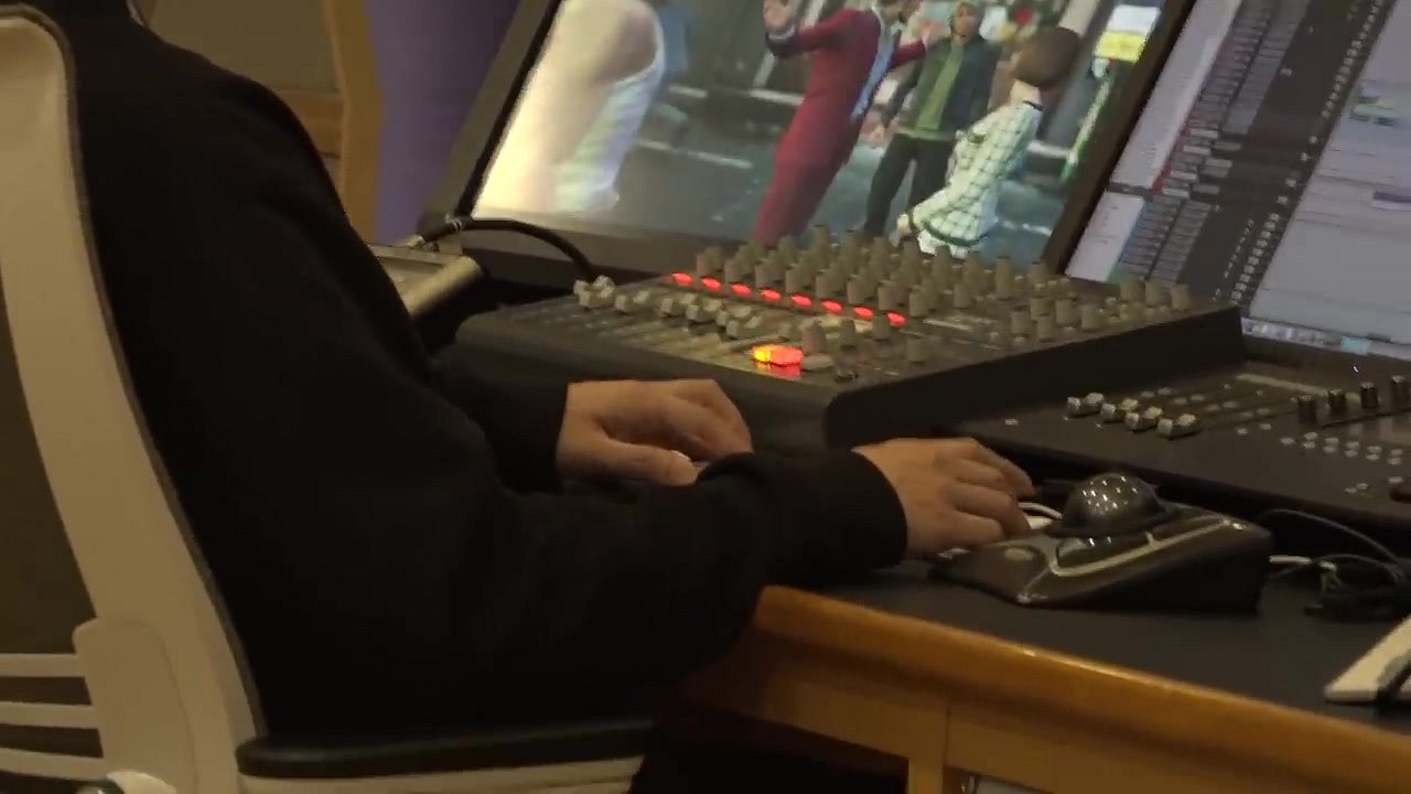 世嘉也開玩笑 新《人中之龍》變身回合制傳統JRPG 世嘉也開玩笑 新《人中之龍》變身回合制傳統JRPG