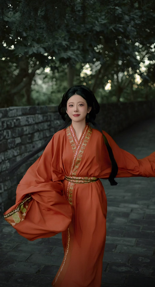 《黑神話悟空》萍萍演員中秋古風照 《黑神話悟空》萍萍演員中秋古風照