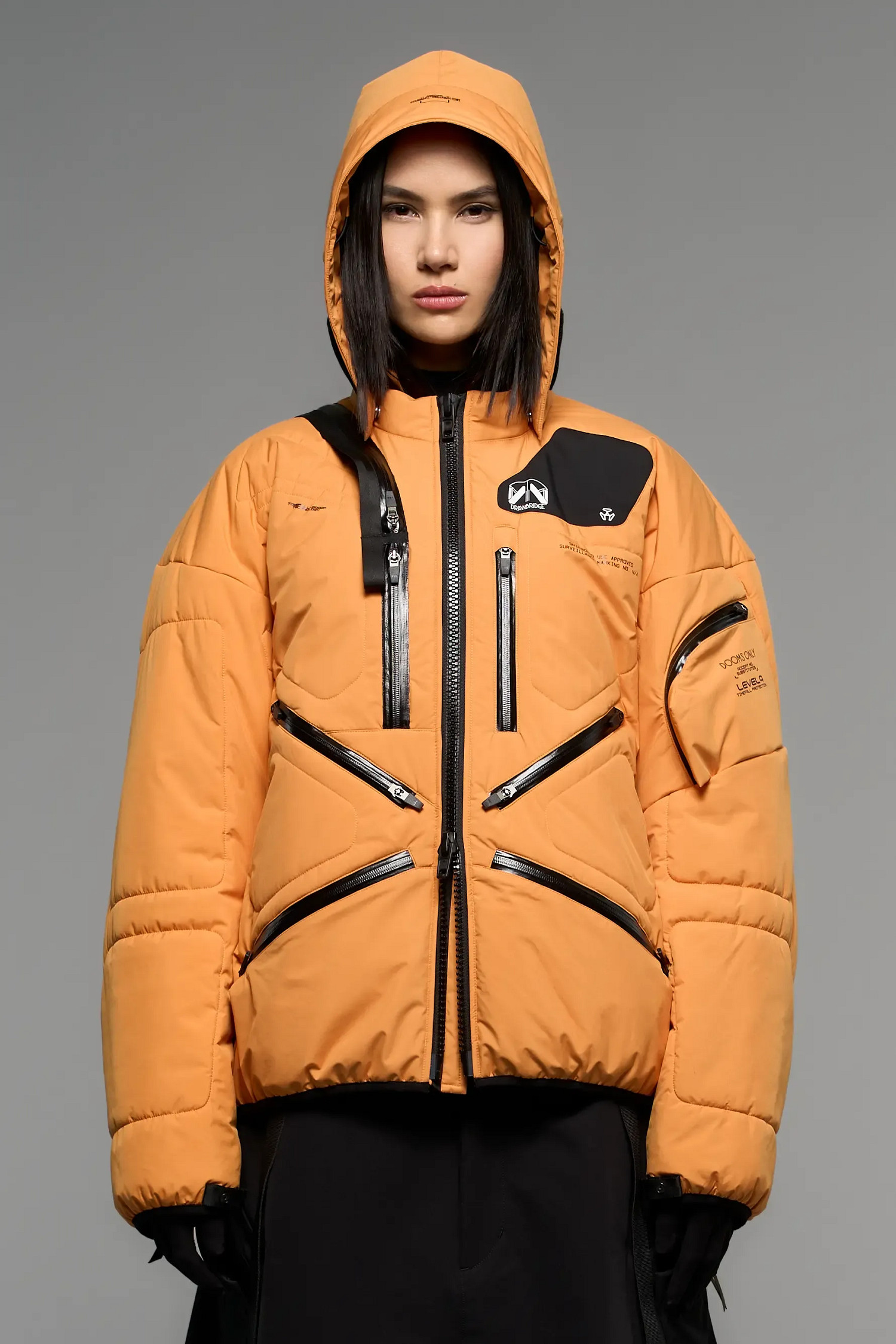 小島工作室全新周邊服飾公布 小島哥哥親自擔任模特