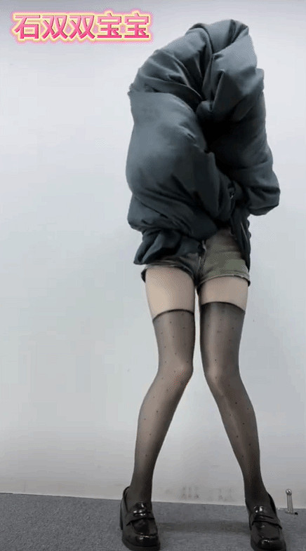 《黑神話:悟空》掀起石雙雙COS之風 去頭可食有黑絲 《黑神話:悟空》掀起石雙雙COS之風 去頭可食有黑絲