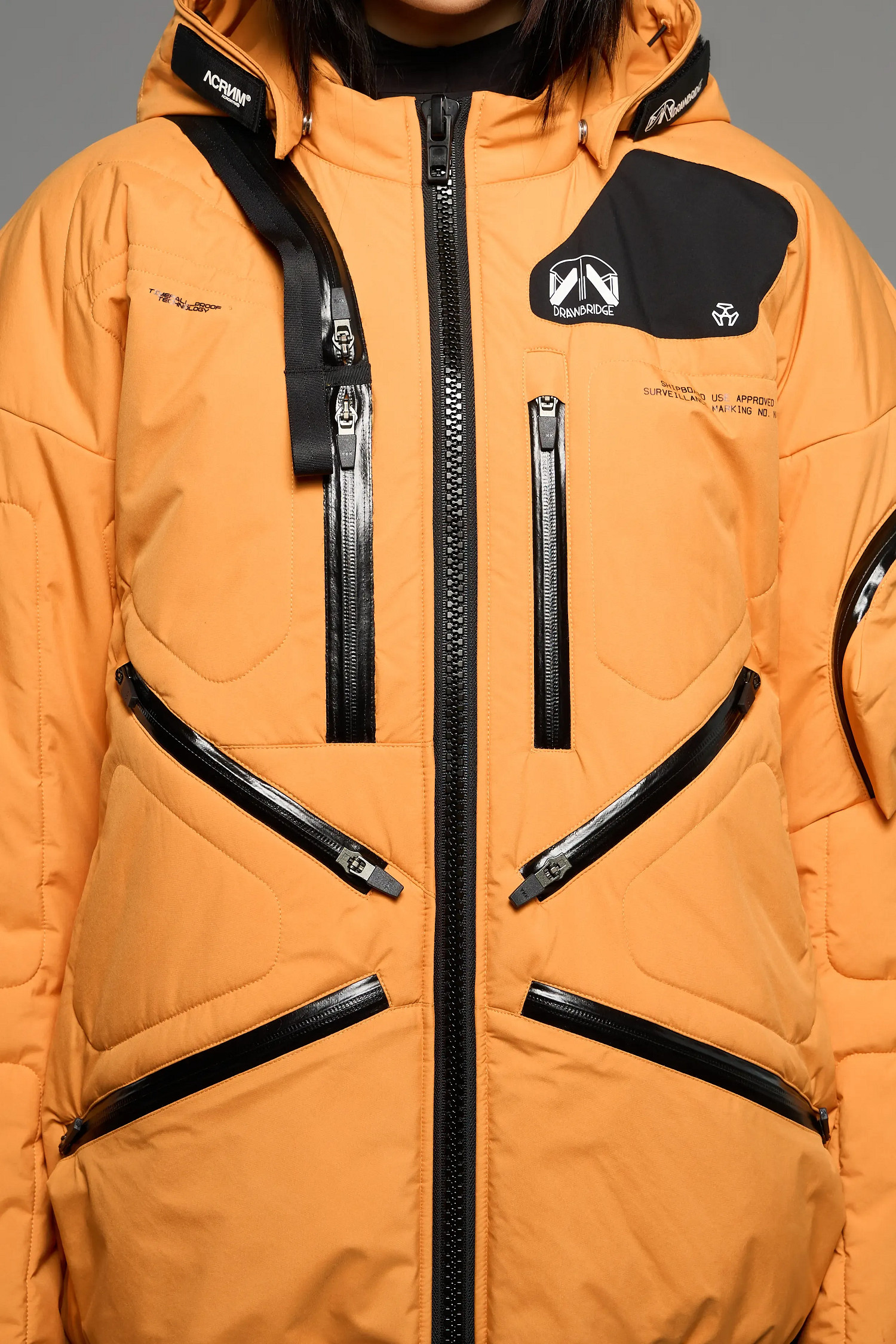 小島工作室全新周邊服飾公布 小島哥哥親自擔任模特