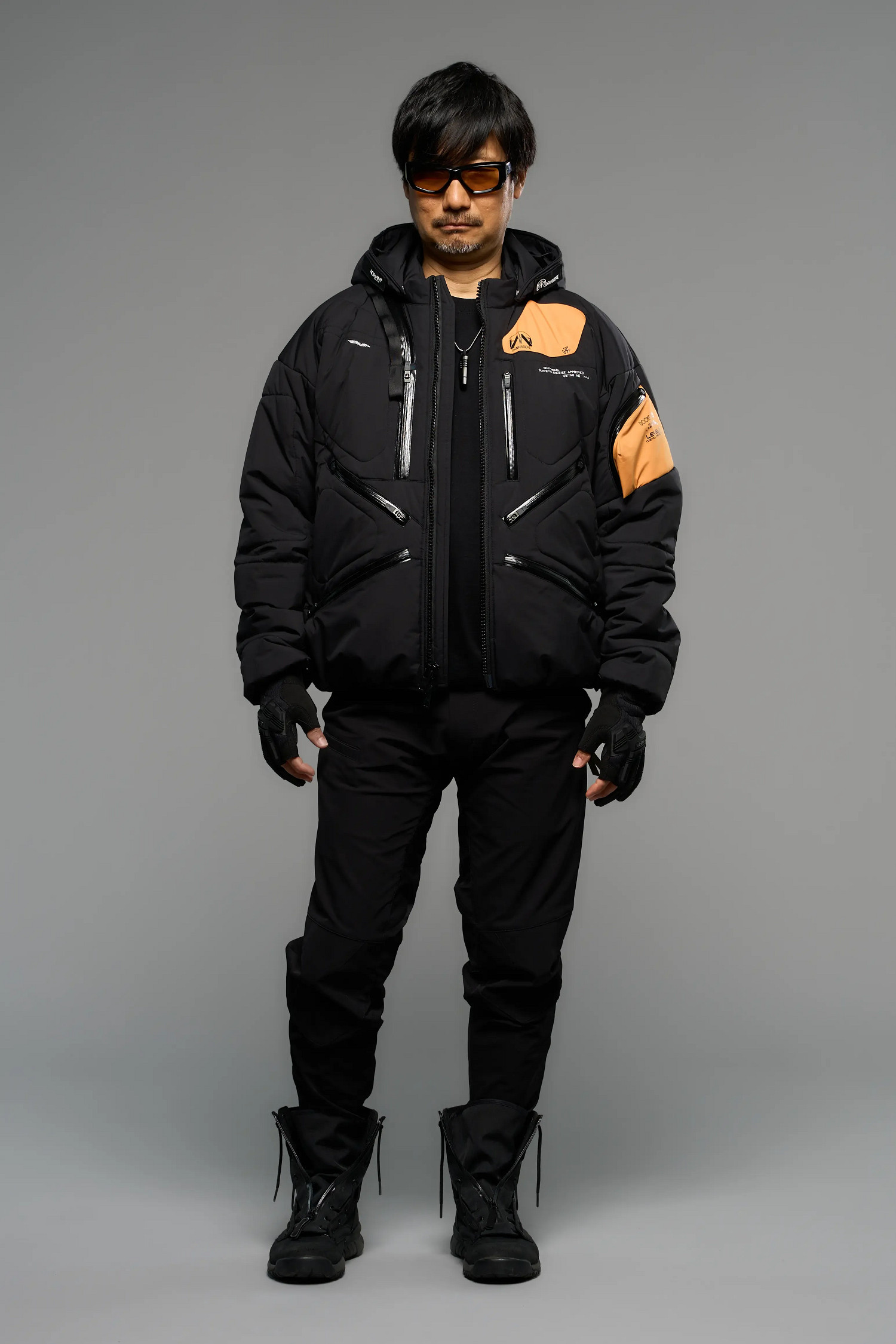 小島工作室全新周邊服飾公布 小島哥哥親自擔任模特