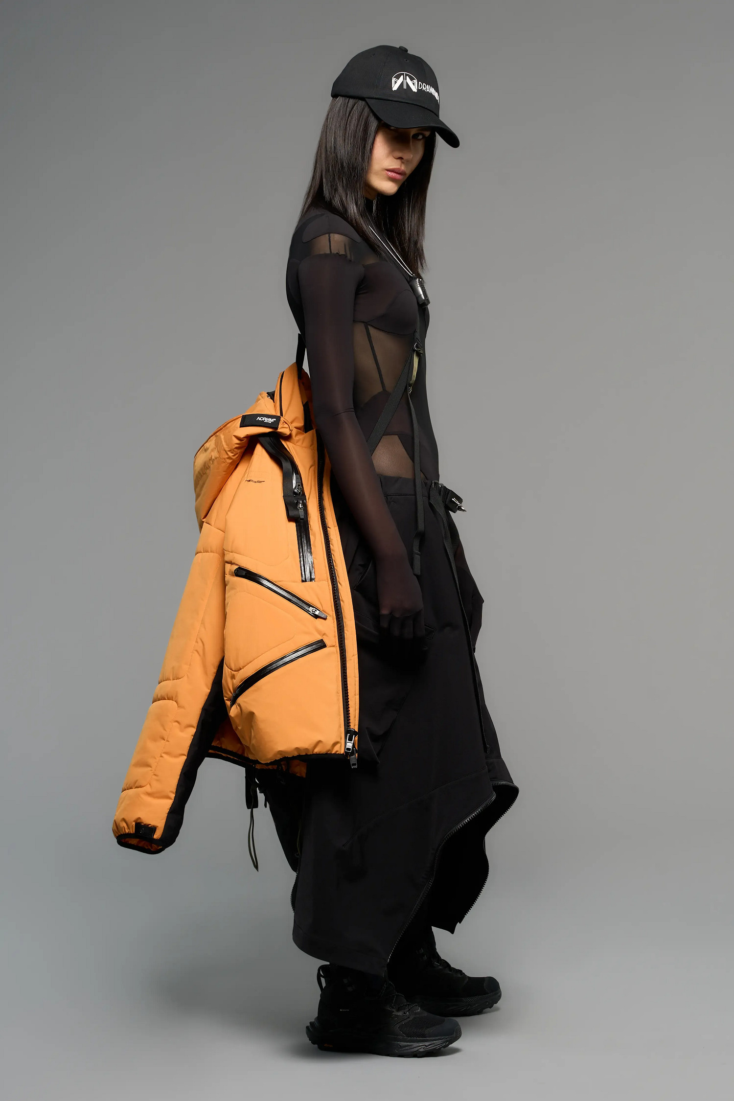 小島工作室全新周邊服飾公布 小島哥哥親自擔任模特