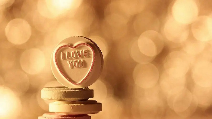 《英雄聯盟》情侶cp網名一左一右匯總