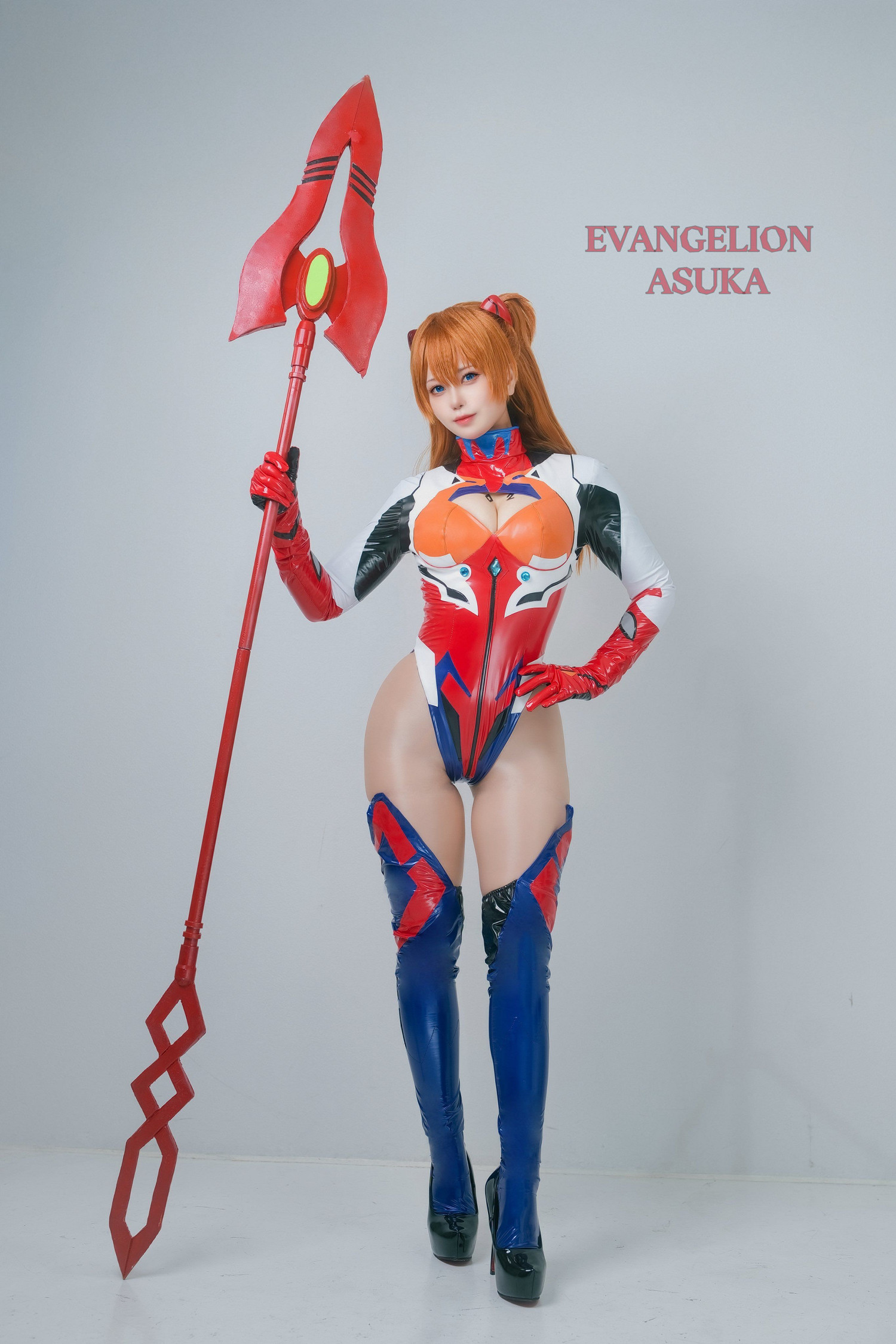 櫻花妹COS《殺戮都市》山咲杏 緊身皮衣盡顯曼妙身材