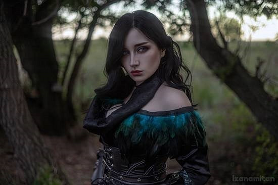 國外小姐姐COS《巫師》葉奈法 頗具異域風情超吸睛! 國外小姐姐COS《巫師》葉奈法 頗具異域風情超吸睛!