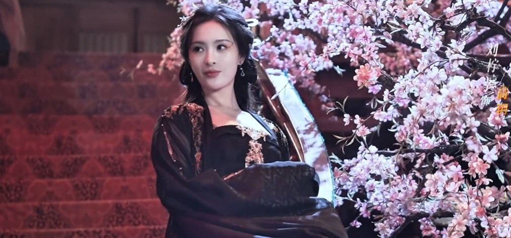 古風互動《皇子駕到》幕後花絮影片 各個都是大美女 古風互動《皇子駕到》幕後花絮影片 各個都是大美女