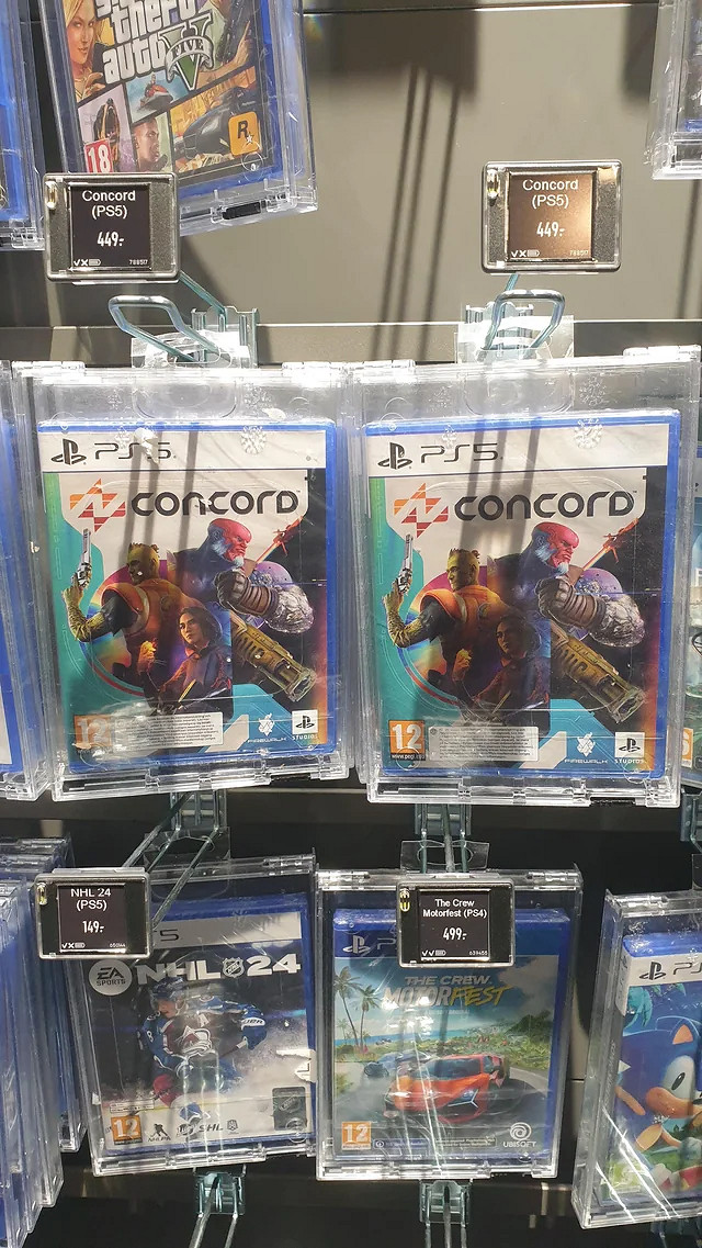 《星鳴特攻》實體版竟線上下需排隊！或有收藏價值？