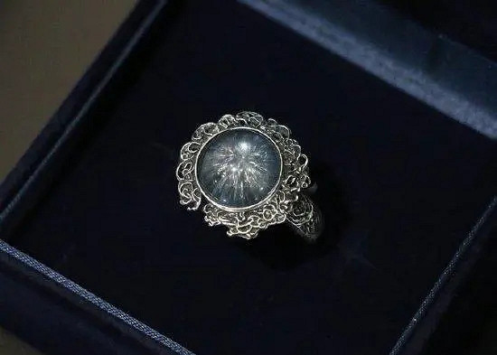 獨屬於《艾爾登法環》玩家的浪漫!網友用暗月戒指表白成功