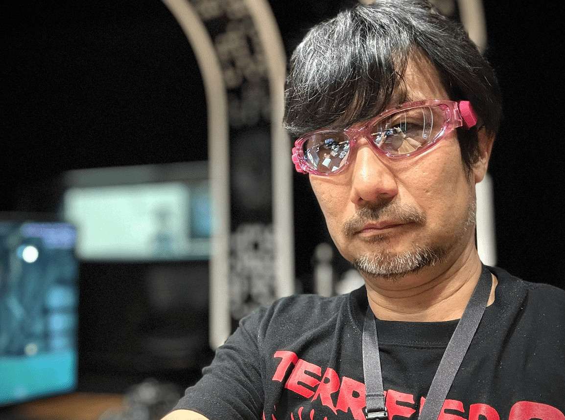 島哥哥曬《死亡擱淺2》Rainy配音照片 小姐姐笑容燦爛 島哥哥曬《死亡擱淺2》Rainy配音照片 小姐姐笑容燦爛