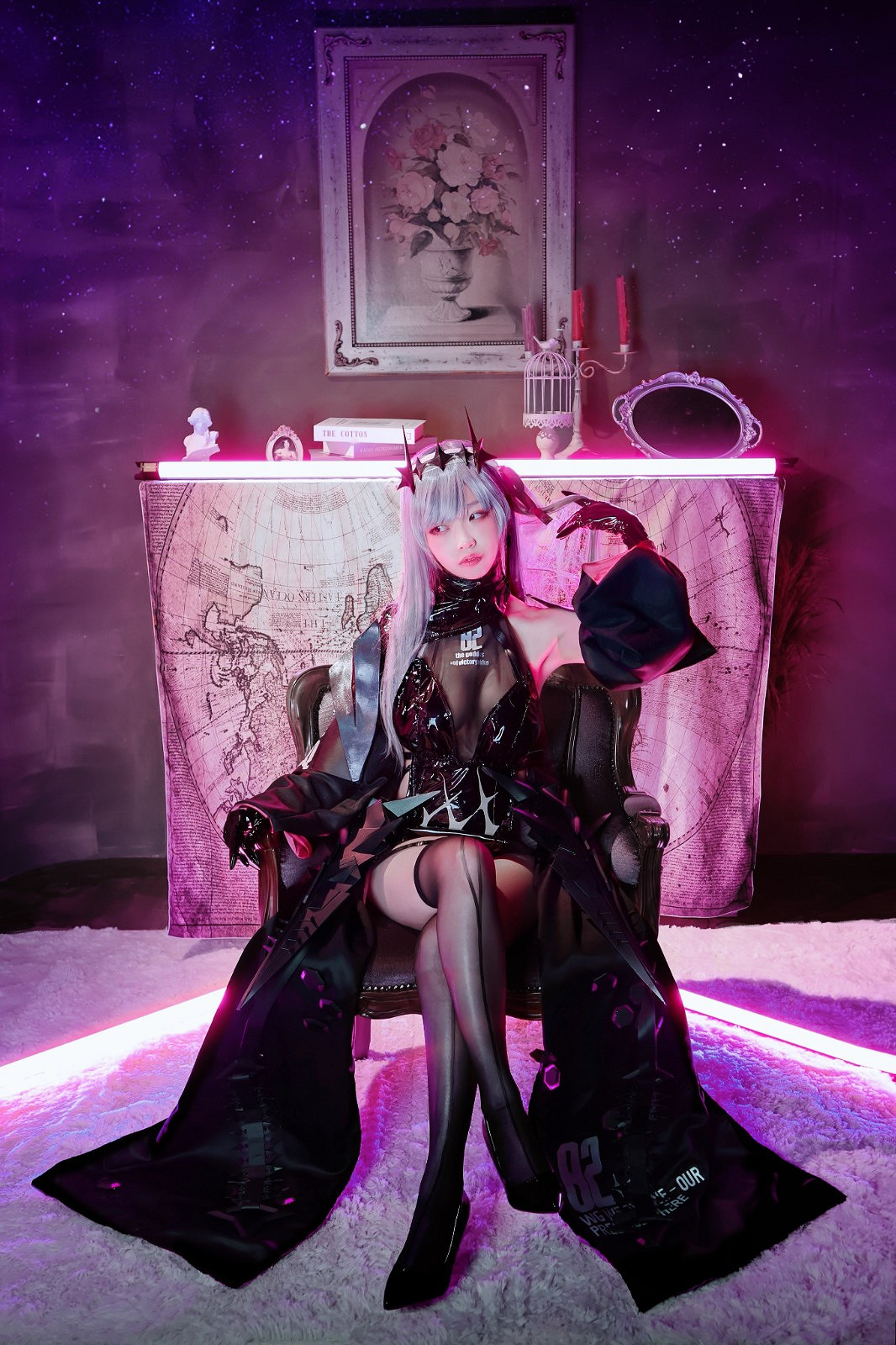 Shift UP美女員工Cos星刃、妮姬：這身材太還原了！