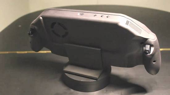 外國玩家自製便攜xbox主機 能順利運行部分遊戲