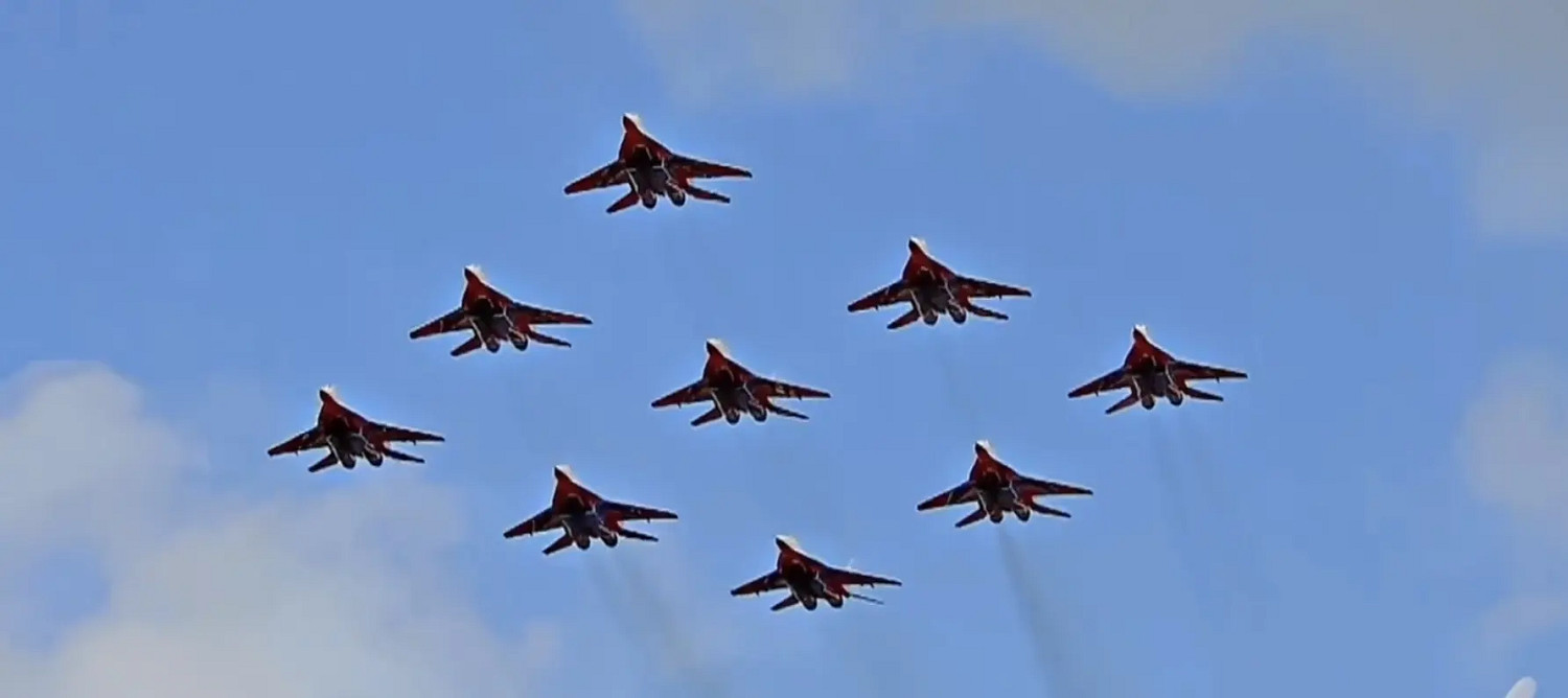 《戰爭雷霆》玩家推薦配色方案第一彈：&quot;雲上飛翼&quot;