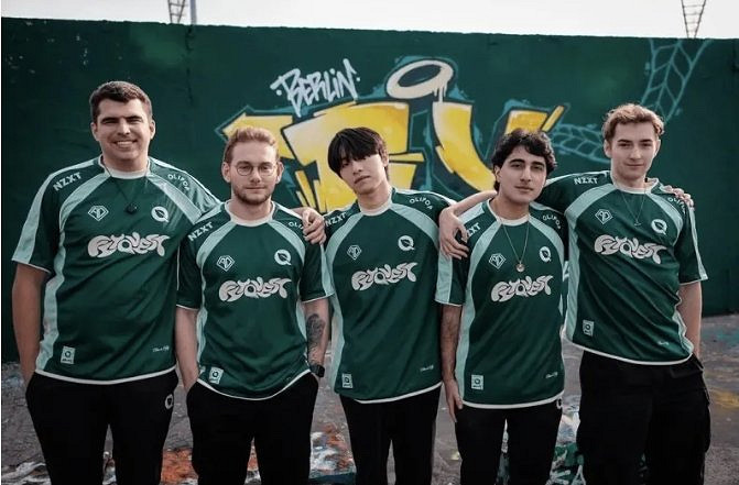 FLY玩的才是真·英雄聯盟!中韓兩中國戰誰是贏家? FLY玩的才是真·英雄聯盟!中韓兩中國戰誰是贏家?