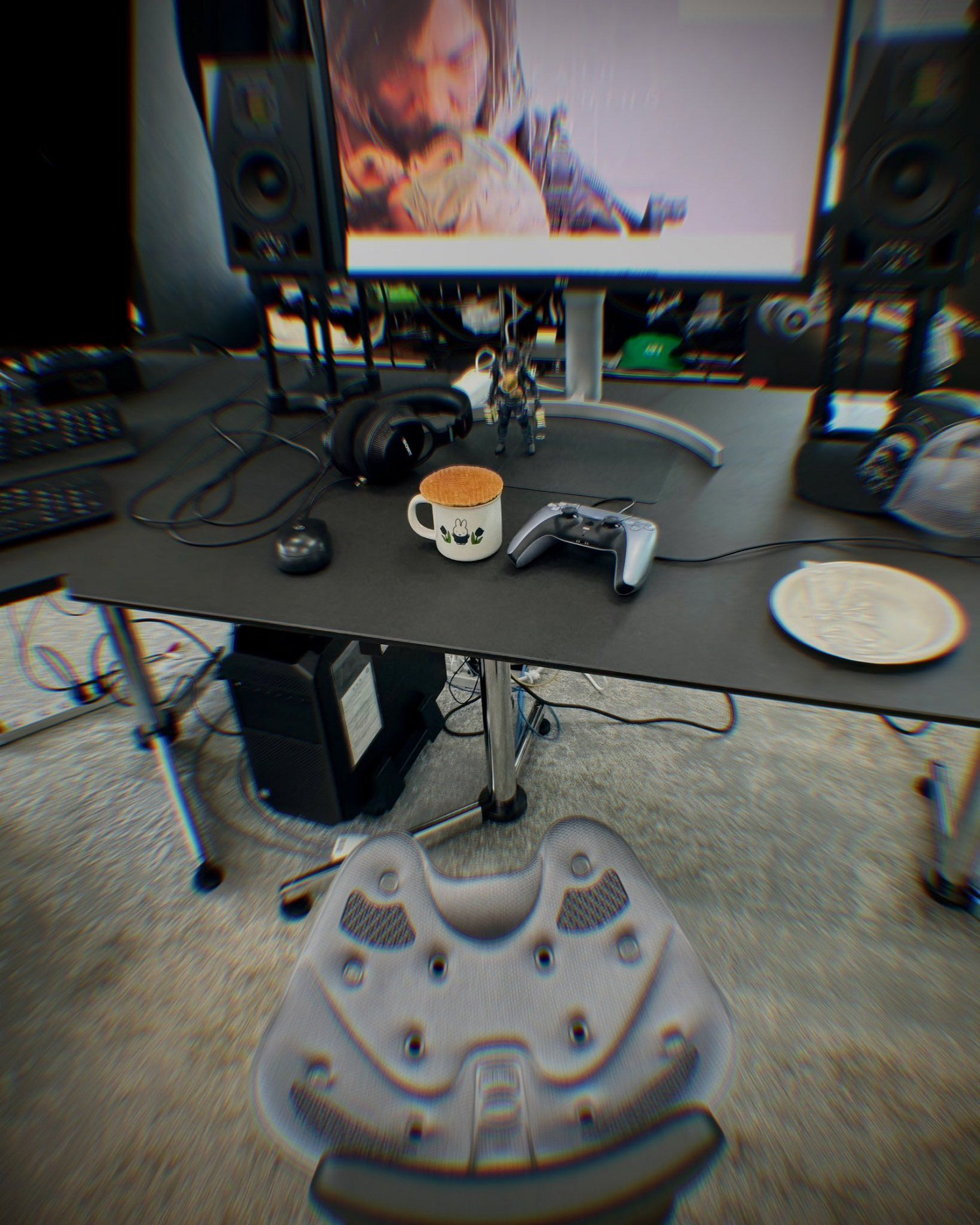 小島秀夫測試《死亡擱淺2》:沒有銅鑼燒吃 餓暈了? 小島秀夫測試《死亡擱淺2》:沒有銅鑼燒吃 餓暈了?