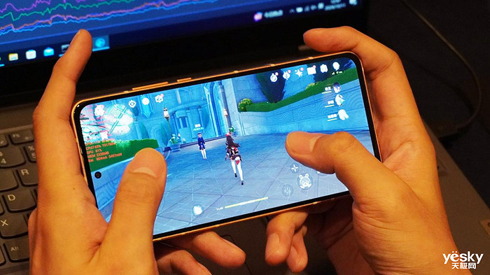 大型手遊“幀數拉滿” 驍龍8至尊版遊戲表現強悍 大型手遊“幀數拉滿” 驍龍8至尊版遊戲表現強悍