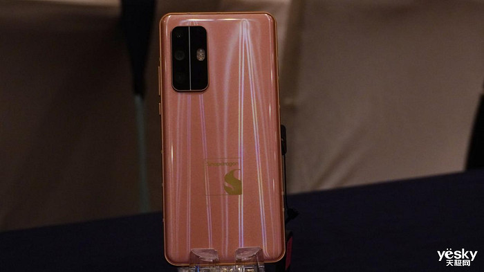 大型手遊“幀數拉滿” 驍龍8至尊版遊戲表現強悍 大型手遊“幀數拉滿” 驍龍8至尊版遊戲表現強悍