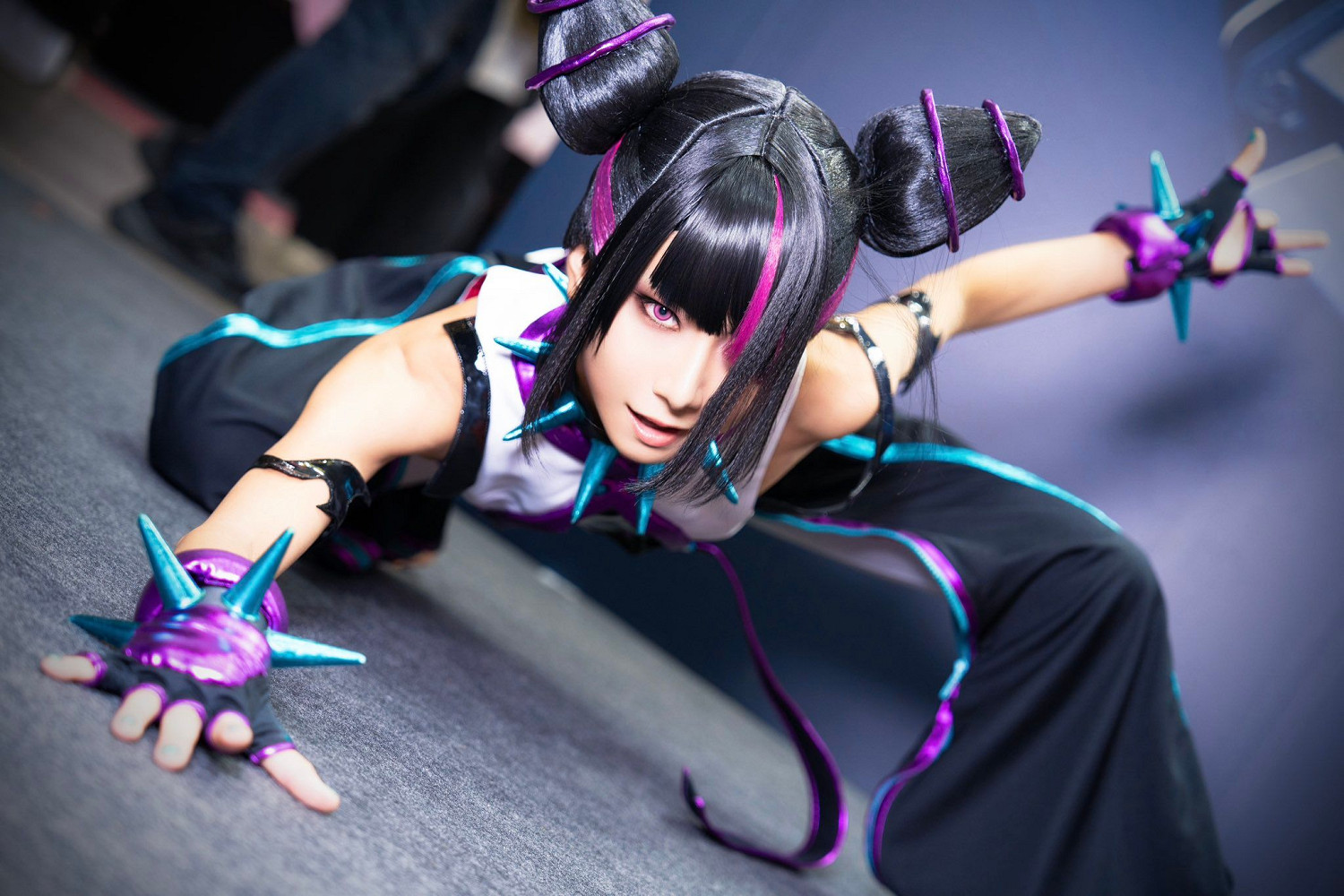 櫻花妹COS《快打旋風6》韓蛛俐 俏皮邪魅十分還原！