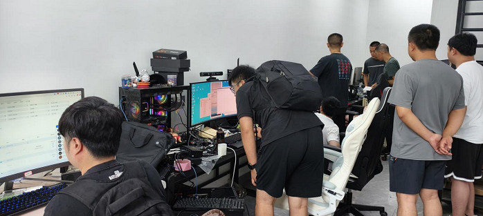 PUBG嚴厲打擊遊戲外掛,配合多地警方開展線下抓捕!官方推出專項訊息表單 PUBG嚴厲打擊遊戲外掛,配合多地警方開展線下抓捕!官方推出專項訊息表單