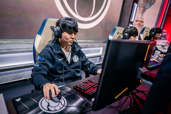 《英雄聯盟》ig奪冠成員有哪些人