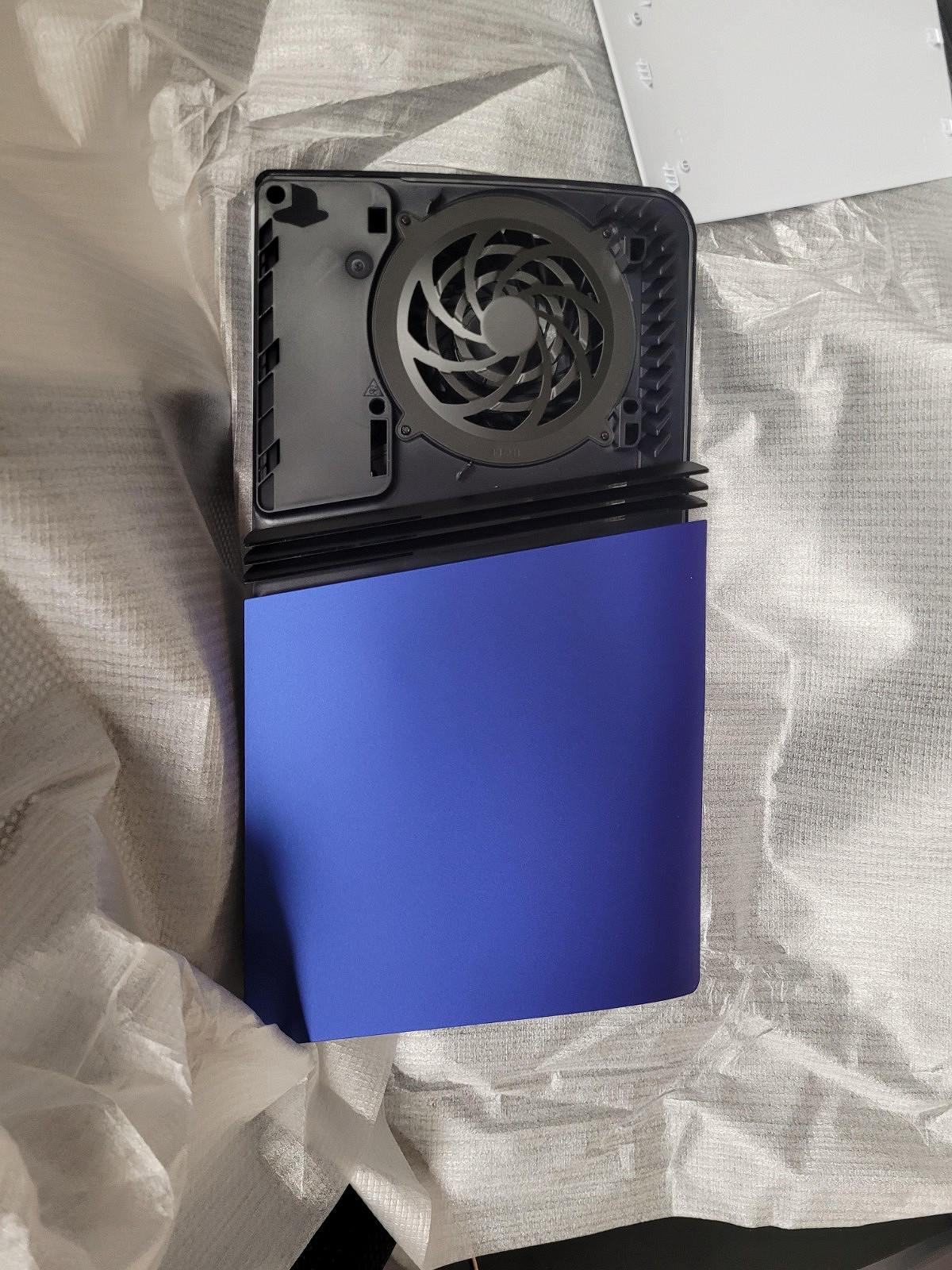 據報導索尼PS5 Slim主機蓋與PS5 Pro不相容 據報導索尼PS5 Slim主機蓋與PS5 Pro不相容