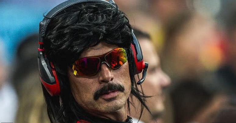 離譜！劣跡主播無禮博士的“腦殘粉”向其捐贈超2萬美元