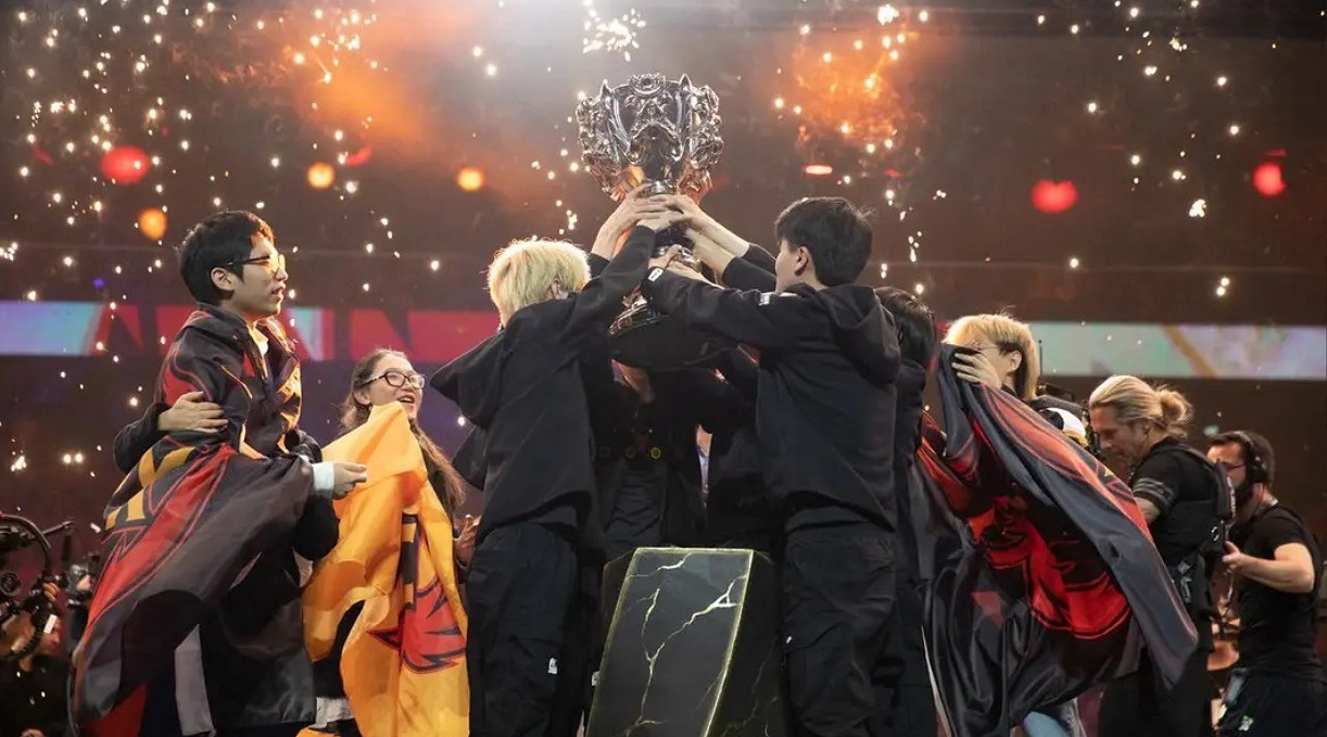 《英雄聯盟》fpx奪冠賽季介紹