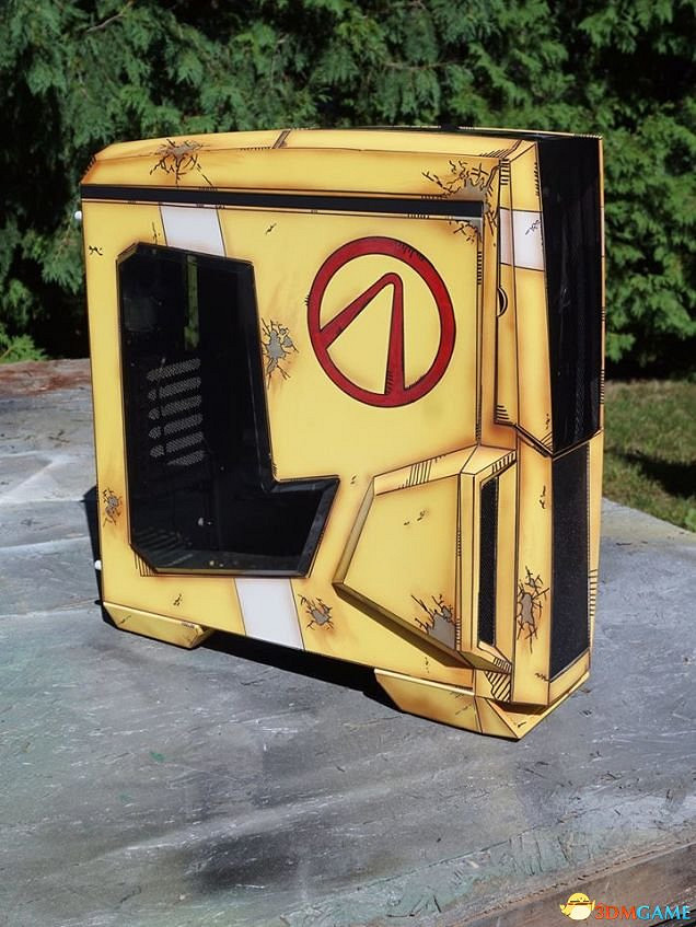 很黃很暴力 國外狂熱玩家打造《邊緣禁地2》PC機箱