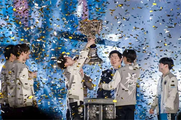 《英雄聯盟》s賽冠軍戰隊盤點