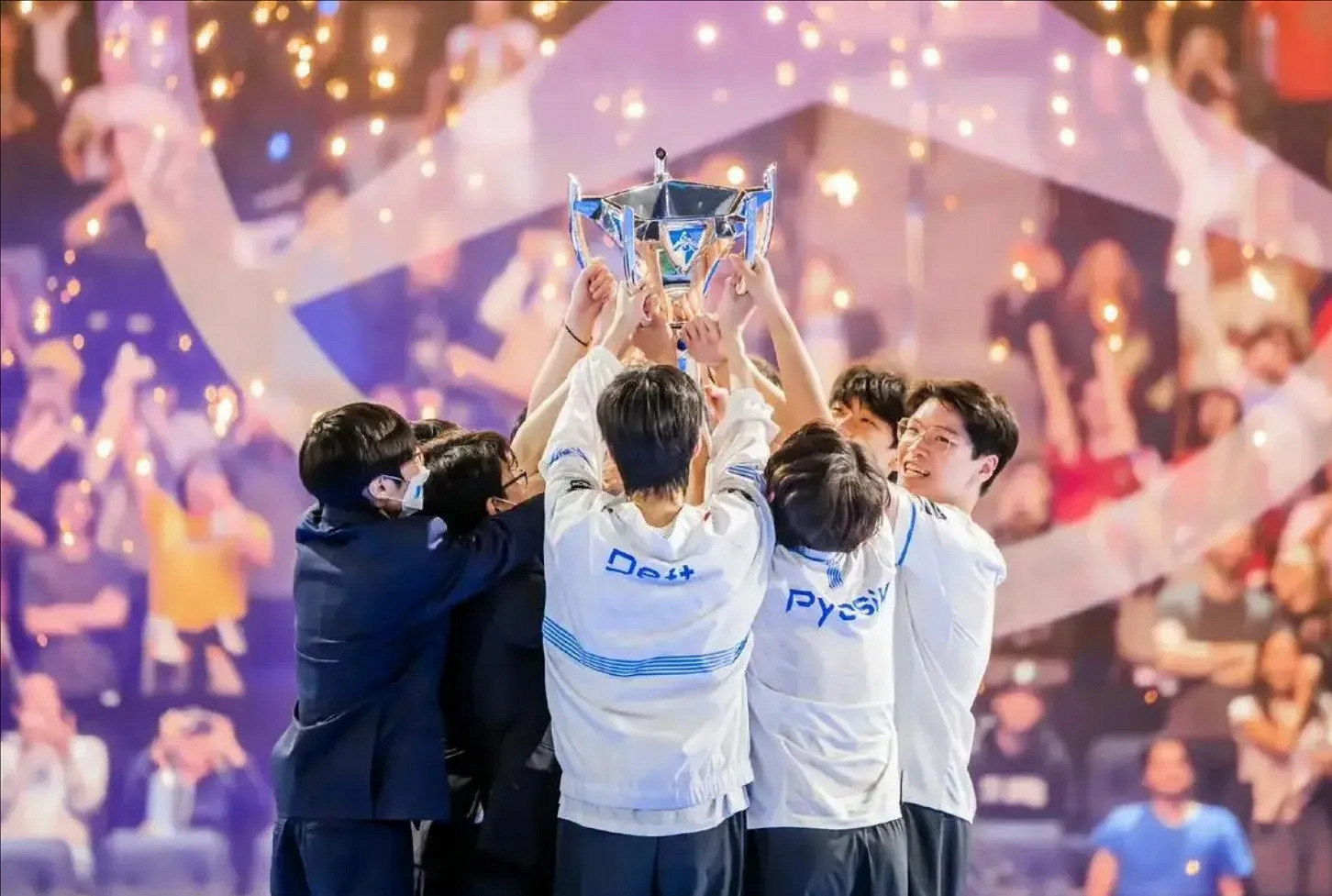 《英雄聯盟》s賽冠軍戰隊盤點