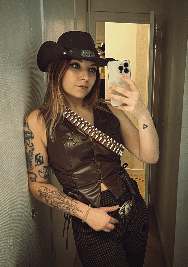 國外小姐姐COS《戰慄時空》等遊戲角色 妝造十分還原！