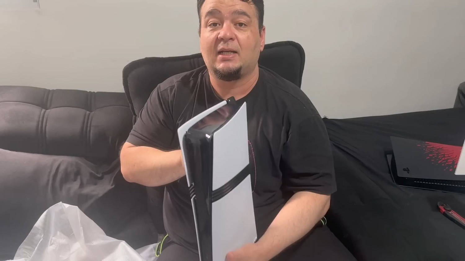 PS5 Pro偷跑、開箱影片來了 GPU算力16.7TF PS5 Pro偷跑、開箱影片來了 GPU算力16.7TF