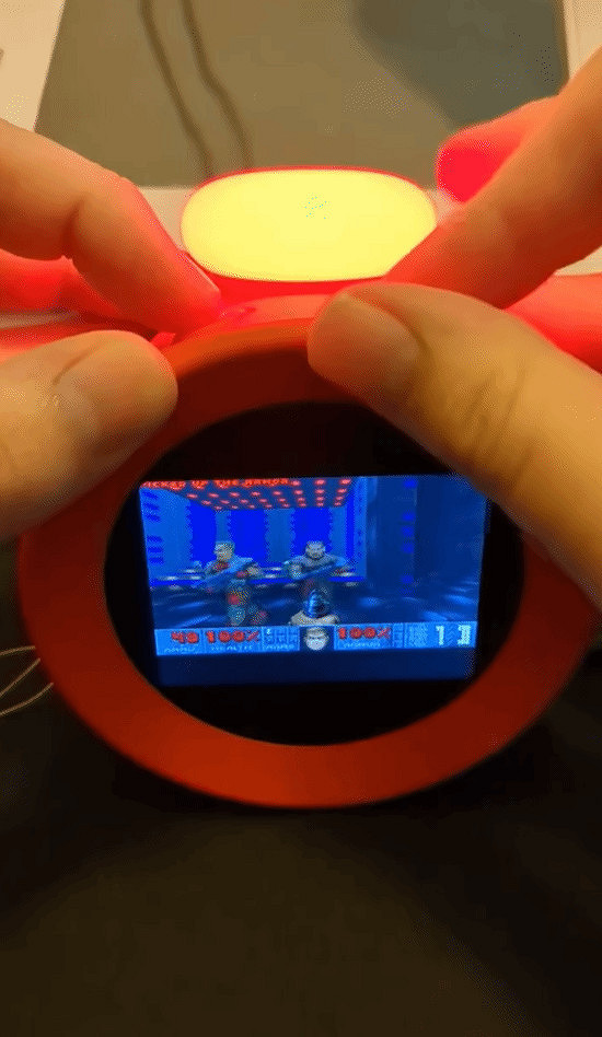 任天堂鬧鍾驚現新技能!逆向工程師用其運行《Doom》 任天堂鬧鍾驚現新技能!逆向工程師用其運行《Doom》