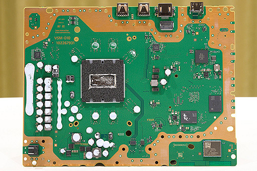 PS5 Pro就這？主機內部大揭秘：幾乎與PS5完全相同！