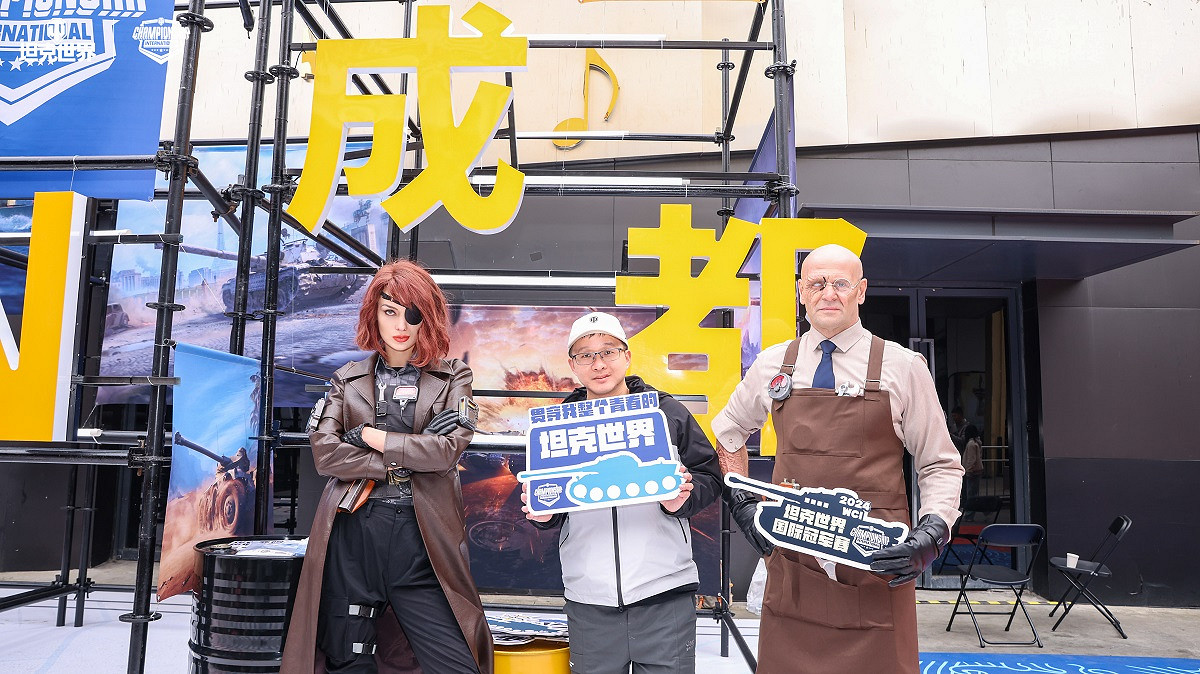 是電競更是生活 WCI首日:解說品嚐折耳根,小哥獲全員簽名