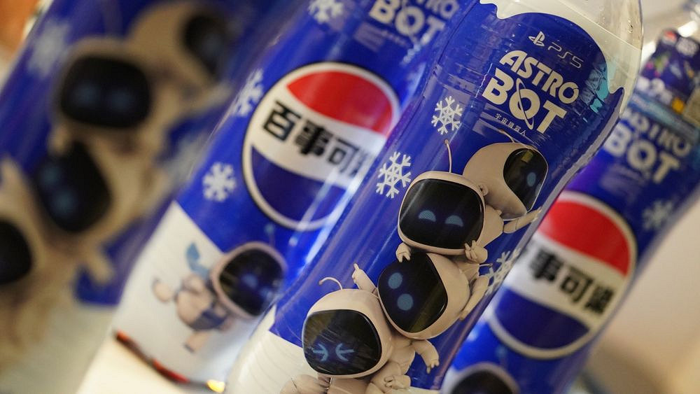 薅完玩家薅肥宅？《宇宙機器人》官宣與百事可樂連動